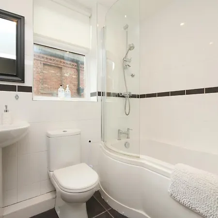 Large Flat - Very - Business York